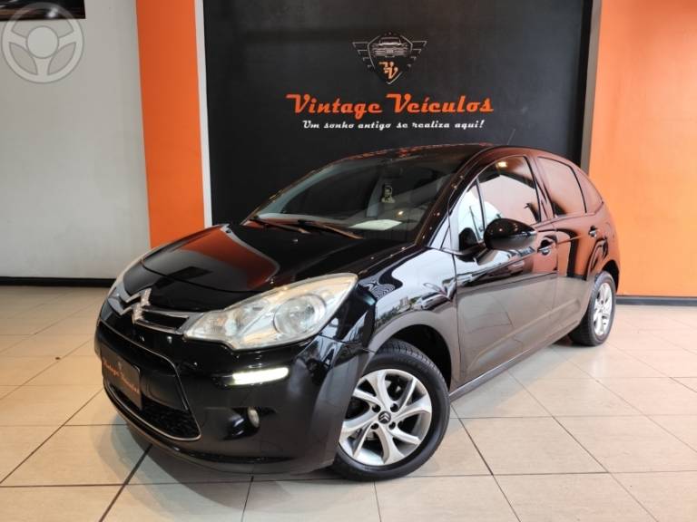 CITROËN - C3 1.5 TENDANCE 8V FLEX 4P MANUAL - 2013/2014 - PRETA - R$ 40.900,00