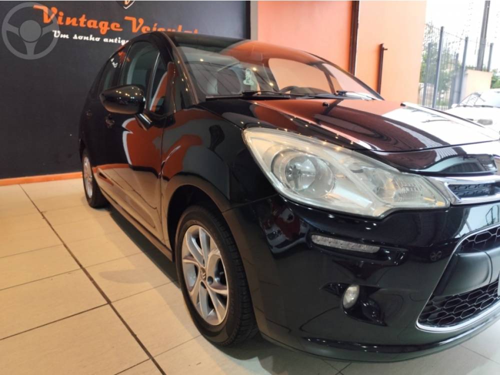 CITROËN - C3 1.5 TENDANCE 8V FLEX 4P MANUAL - 2013/2014 - PRETA - R$ 38.900,00