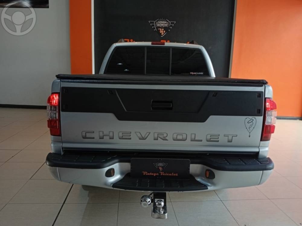 CHEVROLET - S10 2.4 MPFI RODEIO 4X2 CD 8V FLEX 4P MANUAL - 2011/2011 - PRATA - R$ 65.900,00