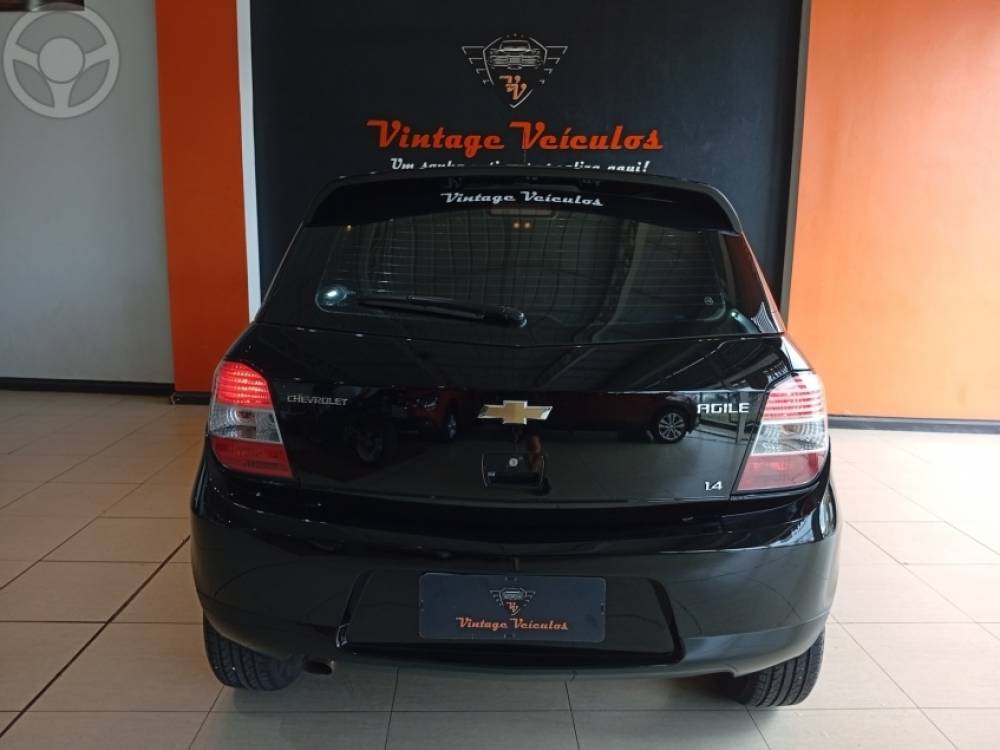 CHEVROLET - AGILE 1.4 MPFI LTZ 8V FLEX 4P MANUAL - 2011/2011 - PRETA - R$ 34.900,00