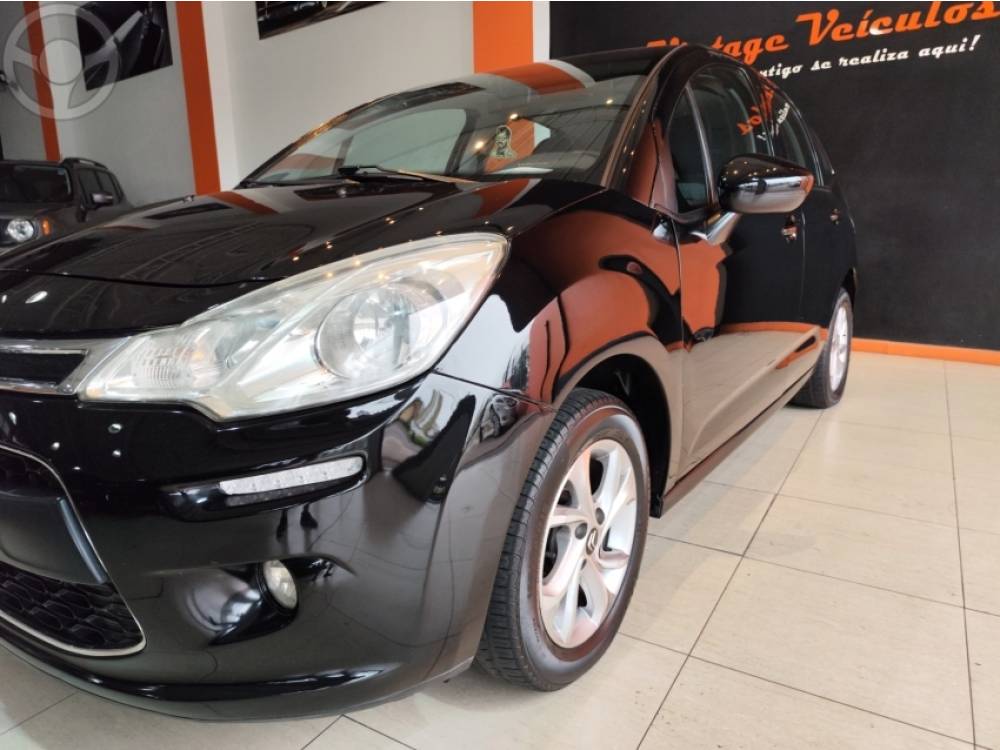 CITROËN - C3 1.5 TENDANCE 8V FLEX 4P MANUAL - 2013/2014 - PRETA - R$ 38.900,00