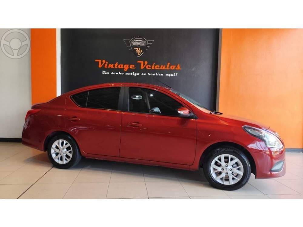 NISSAN - VERSA 1.6 16V FLEX SV 4P XTRONIC - 2020/2020 - VERMELHA - R$ 66.900,00