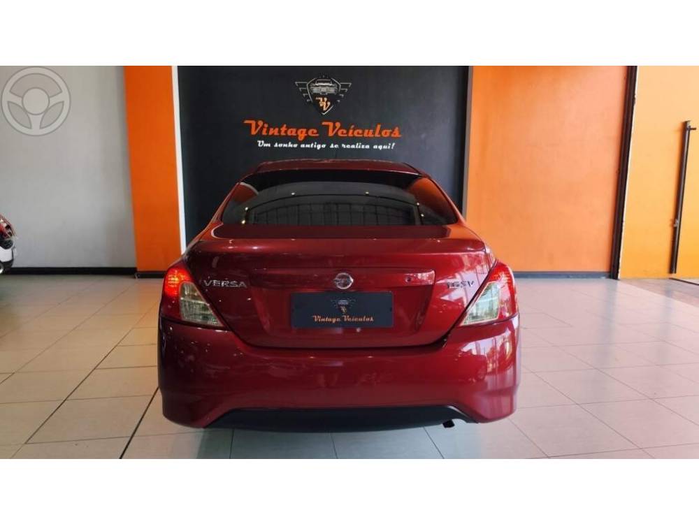 NISSAN - VERSA 1.6 16V FLEX SV 4P XTRONIC - 2020/2020 - VERMELHA - R$ 66.900,00