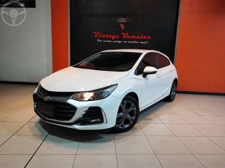 CHEVROLET - CRUZE 1.4 TURBO LT SPORT6 16V FLEX 4P AUTOMÁTICO - 2020/2020 - BRANCA - R$ 98.900,00