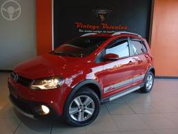 VOLKSWAGEN - CROSSFOX 1.6 MI FLEX 8V 4P MANUAL - 2010/2011 - VERMELHA - R$ 46.900,00