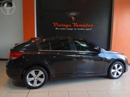 CHEVROLET - CRUZE 1.8 LT SPORT6 16V FLEX 4P MANUAL - 2013/2013 - PRETA - R$ 58.900,00