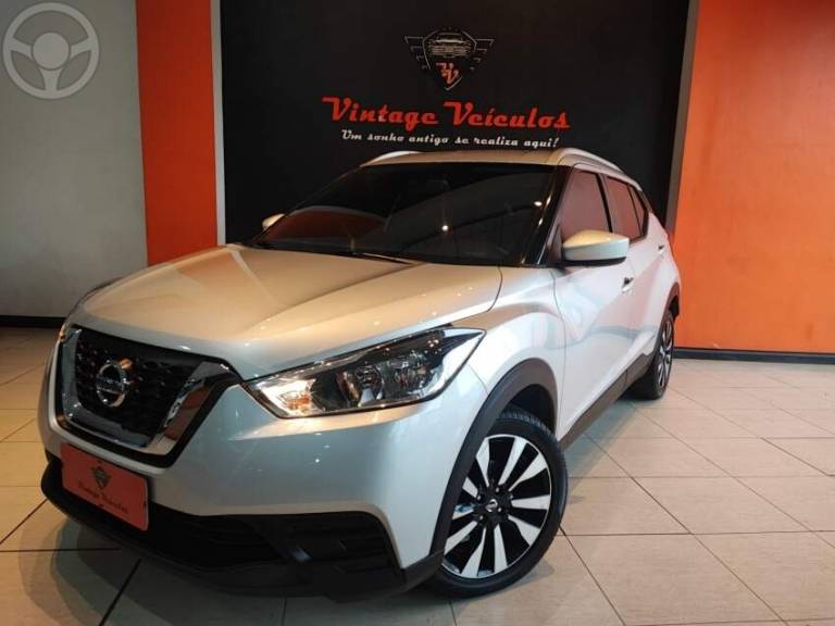 NISSAN - KICKS 1.6 16V FLEX S XTRONIC 4P AUTOMÁTICO - 2018/2018 - PRATA - R$ 78.900,00