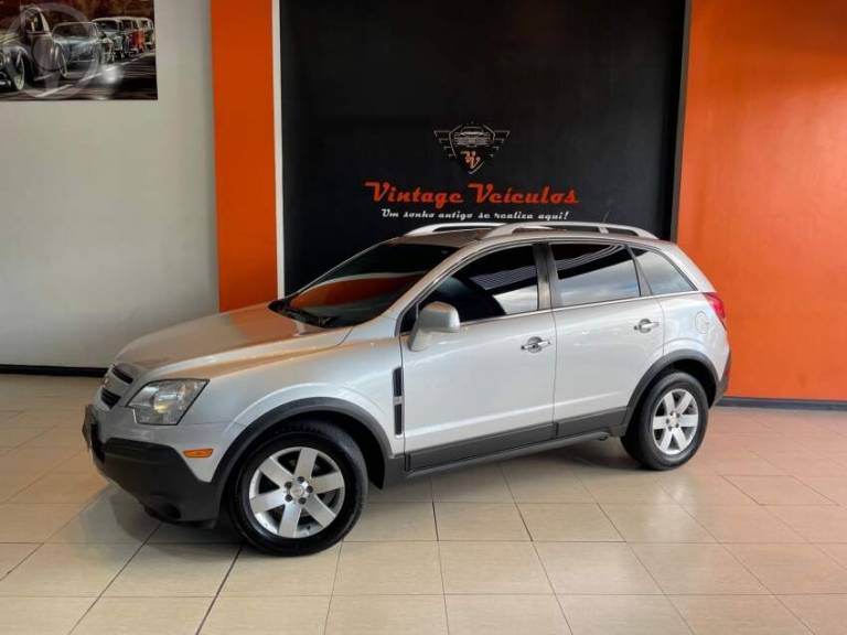 CHEVROLET - CAPTIVA 2.4 SFI ECOTEC FWD 16V 4P AUTOMÁTICO - 2011/2011 - PRATA - R$ 45.900,00